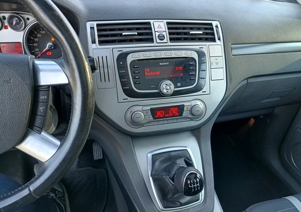 Ford Kuga cena 28800 przebieg: 240000, rok produkcji 2009 z Przecław małe 352